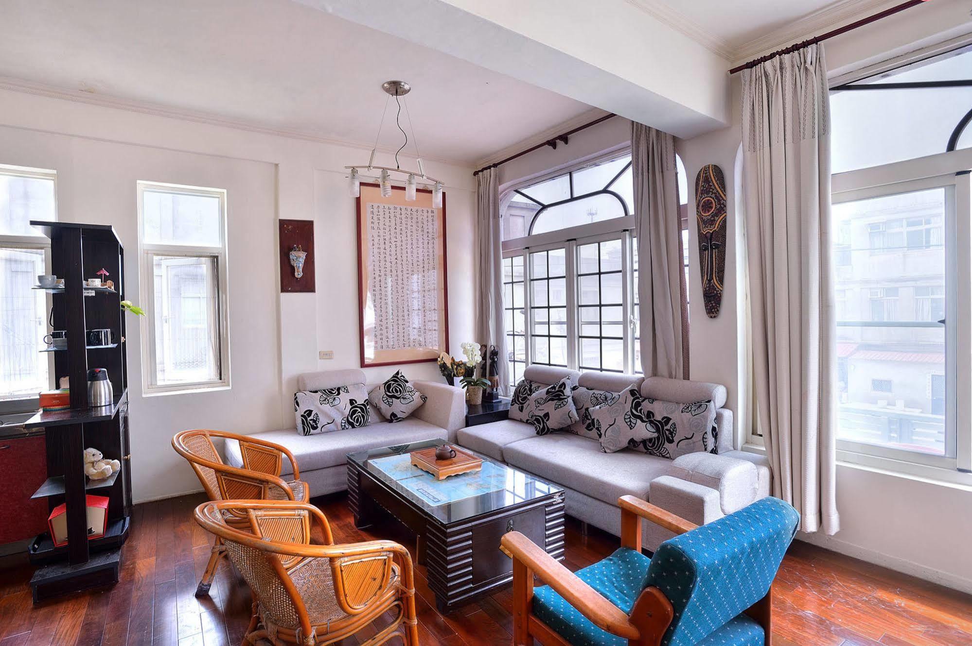 Ding Ding Homestay Jinhu Bagian luar foto