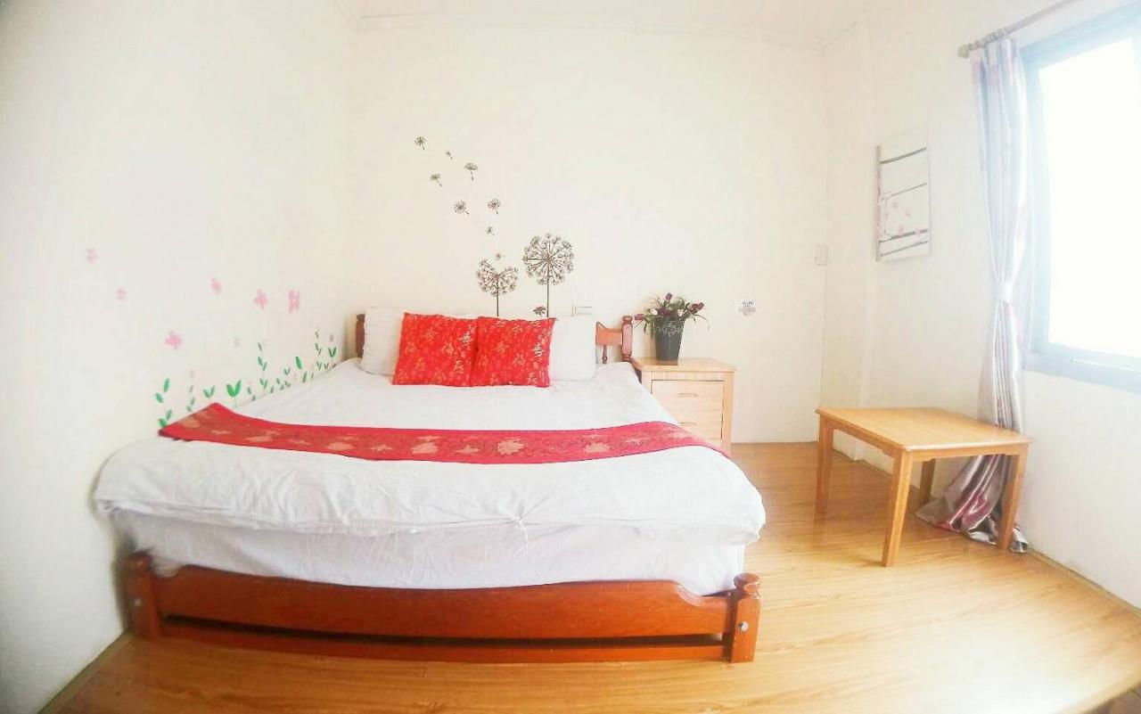 Ding Ding Homestay Jinhu Bagian luar foto